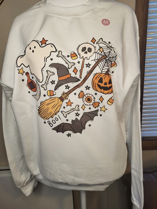 Gildan Sweaters - Halloween Graphic White Sweatshirt for Women